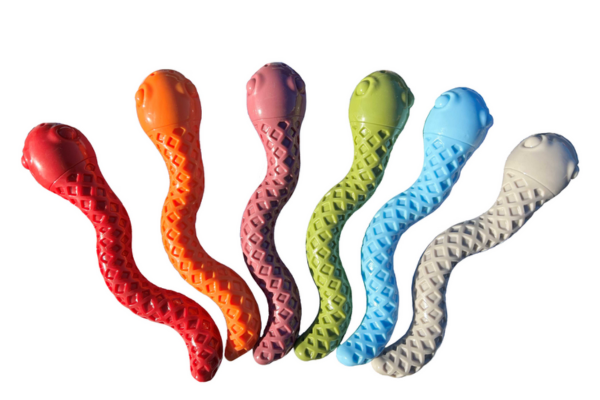 Nz rubber dog chew toy and treat dispenser snack snake