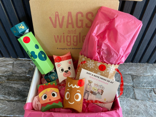 New Zealand nz dog gift and present toy and treat advent calendar countdown Christmas wags and wiggles